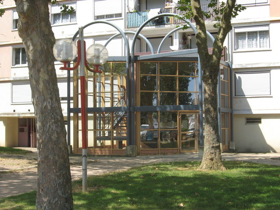Bibliothèque Max-Pol Fouchet