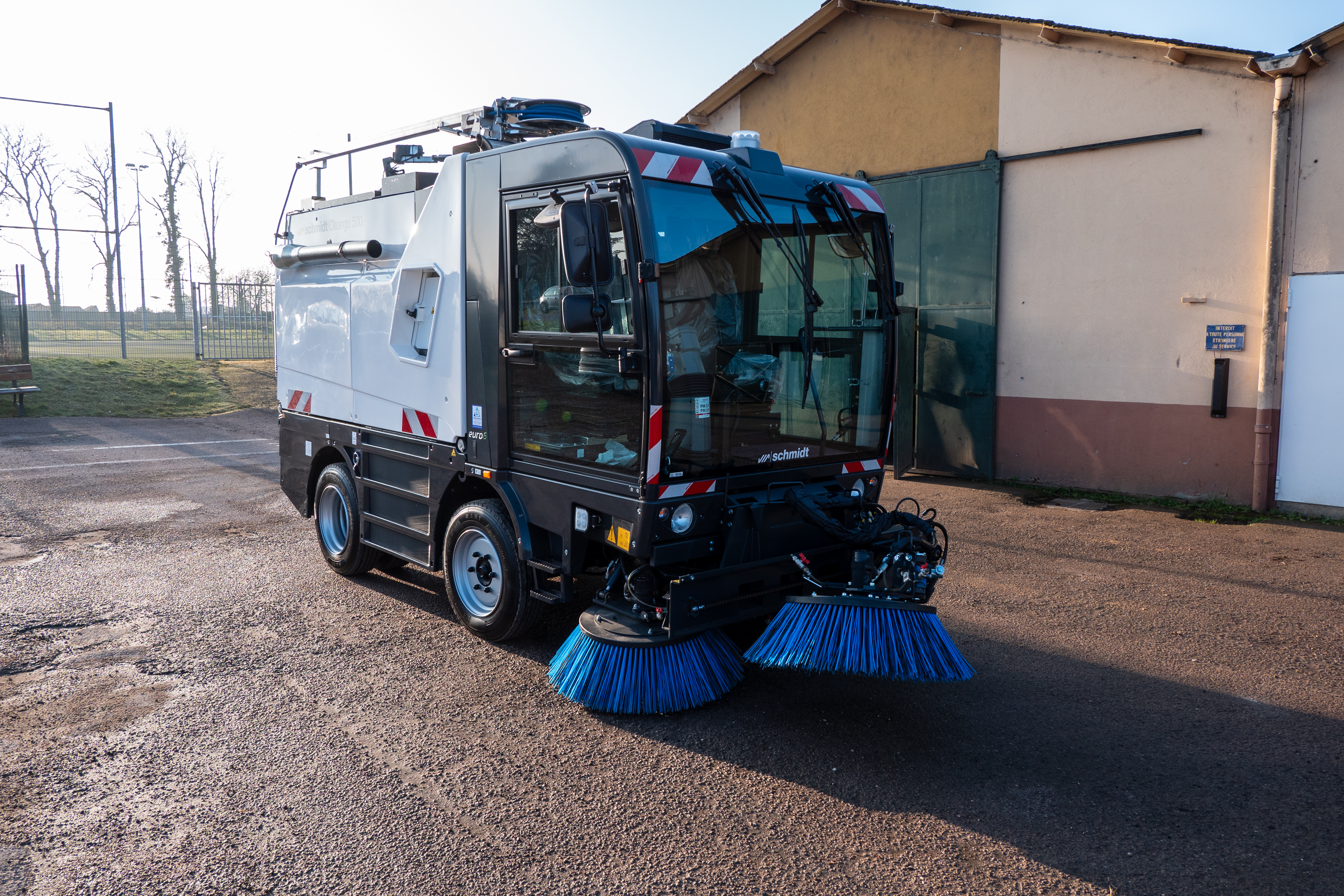 Une nouvelle balayeuse pour nettoyer la ville